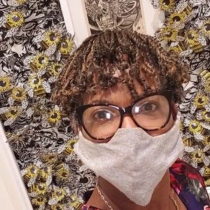 Meet your Posher, Posh